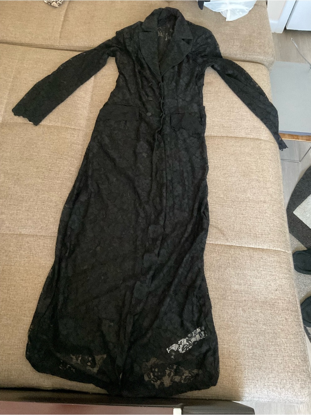 Missguided Black Lace Long Sleeve Maxi Dress